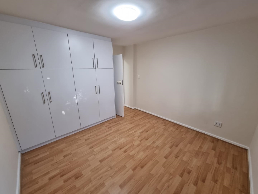 3 Bedroom Property for Sale in Vredehoek Western Cape